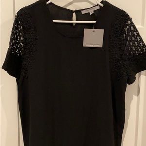 Blank top with lace sleeves